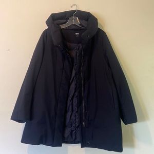 Uniqlo navy buffer. A-line cut. Size small.